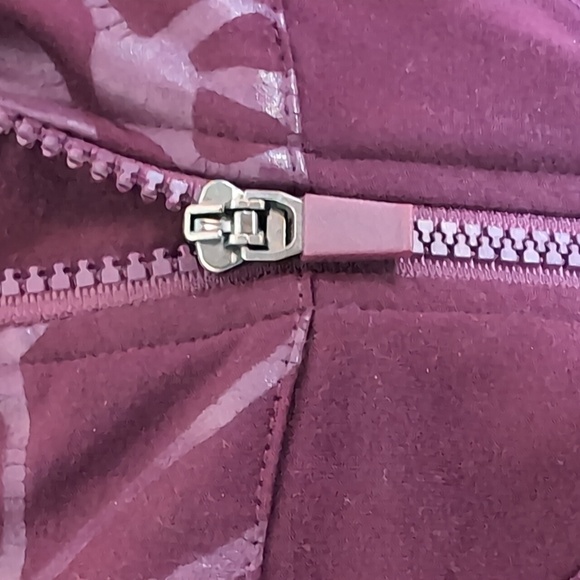 Fabletics Woman's JOJO Athletic Burgundy Rose Jacket,Size L. - Picture 6 of 11